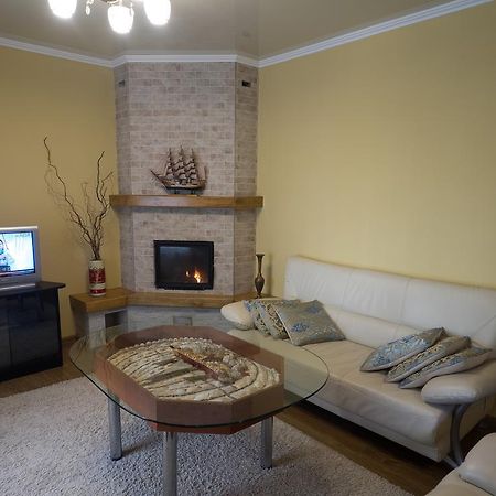 Slovac-Apartment Chisinau Ngoại thất bức ảnh